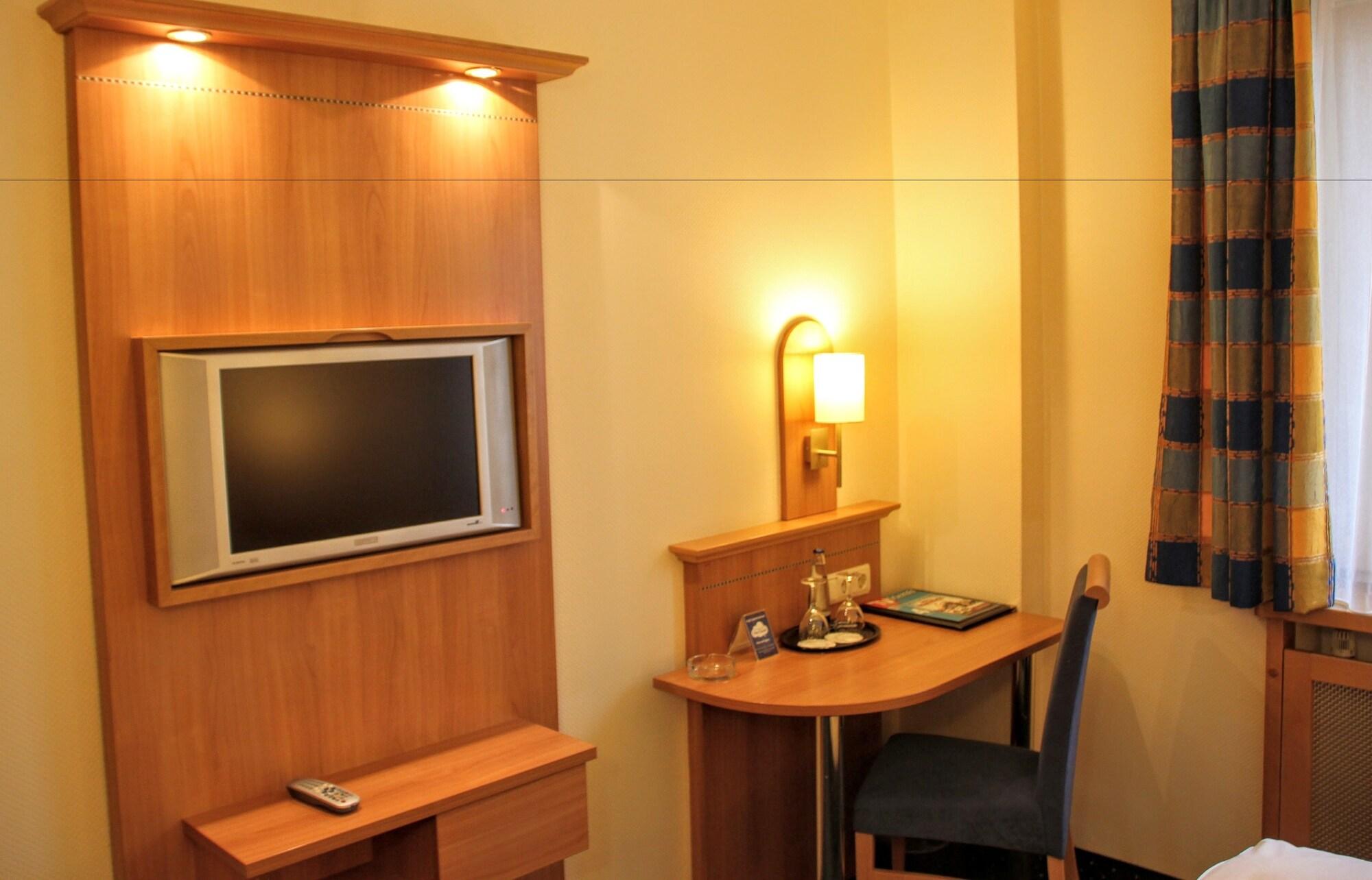 Hotel Daniel Мюнхен Экстерьер фото